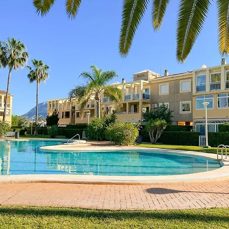 Charming 2-bed In * Denia